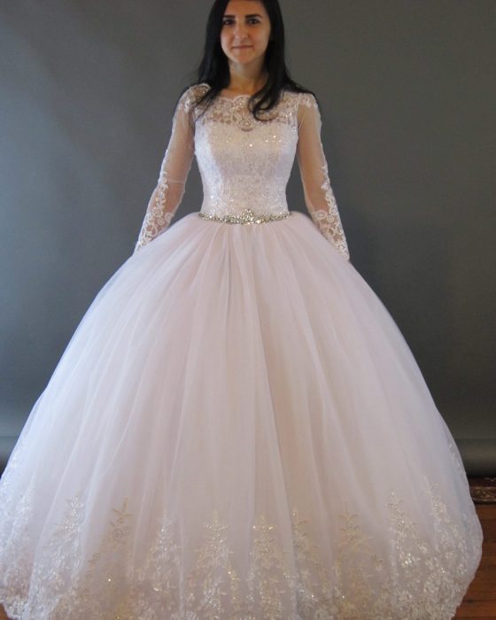 5 Tips To Find Your Perfect Wedding Dress Part 1 Van Lear Custom
